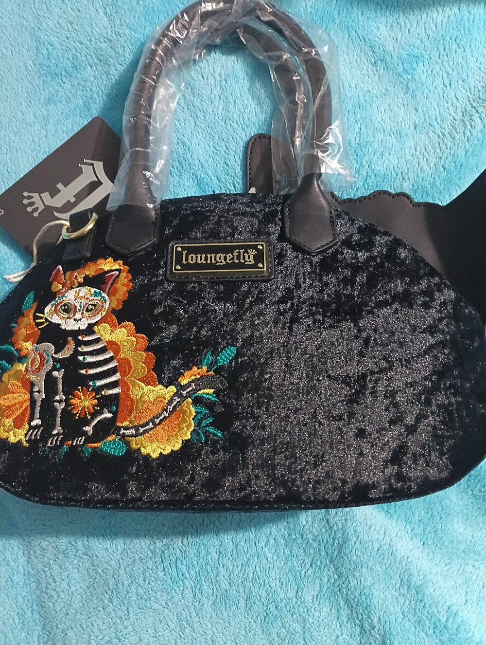 Day of the Dead Velvet Hard tag Loungefly in Black - Picture 2 of 8
